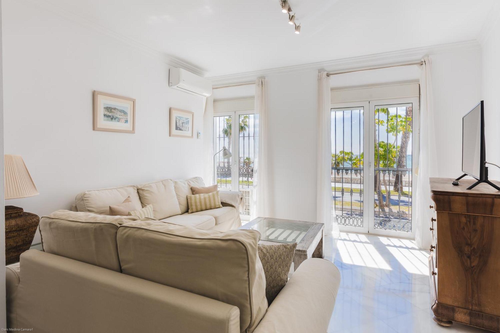 Apartamento Con Vistas Al Mar Malaga Bagian luar foto